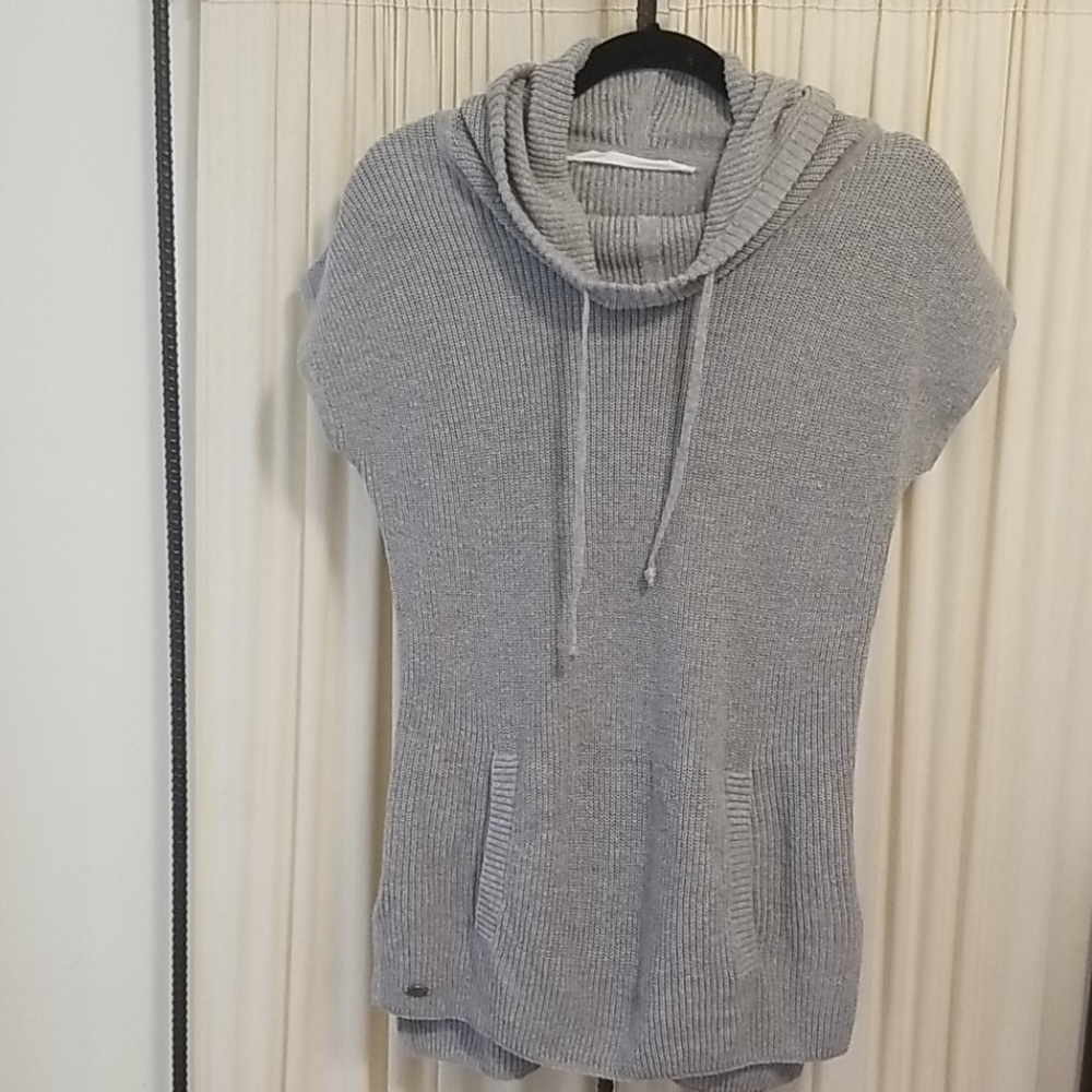 ATHLETA Sleeveless hooded Sweater with Pockets